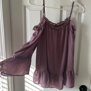 Cold Shoulder L Top